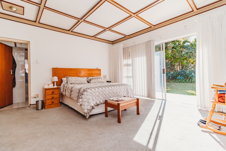 5 Bedroom Property for Sale in Heatherlands Western Cape